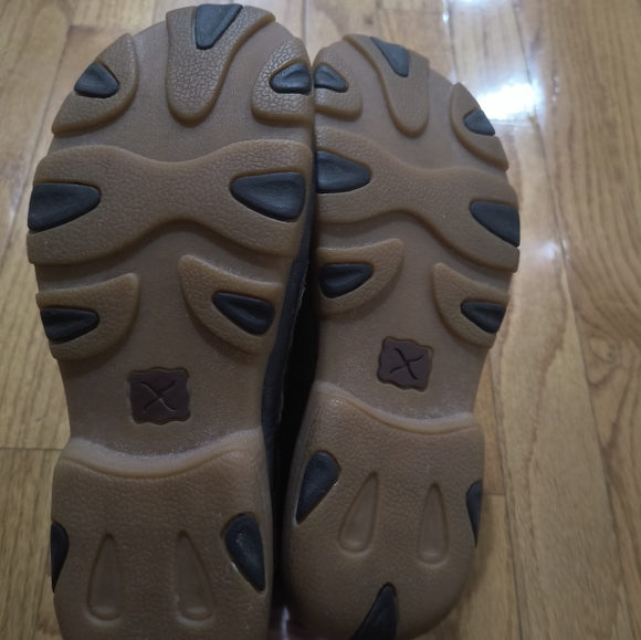 Twisted X moccasin/boat shoes, American flag, size 2M (big kid) - Picture 4 of 5